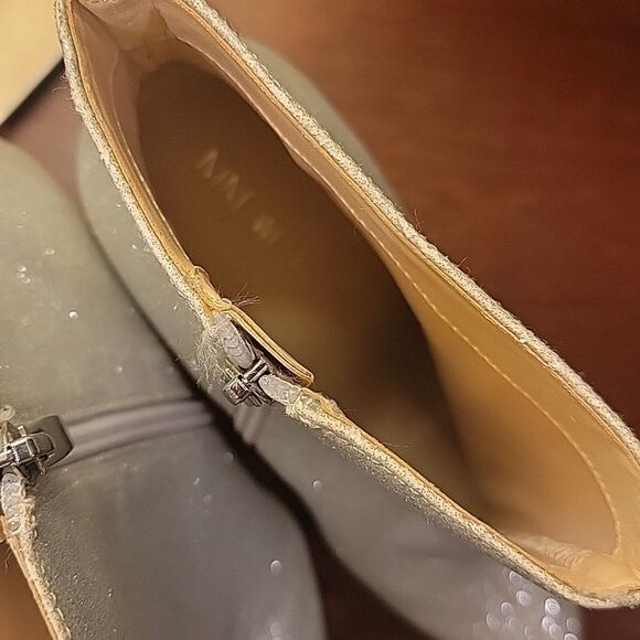 Nine West silver sparkle spike boots 8.5 - Picture 5 of 9